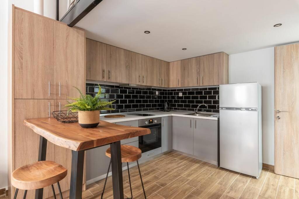 Industrial Loft Near Seaside W 200Mbps Lejlighed Thessaloníki Eksteriør billede
