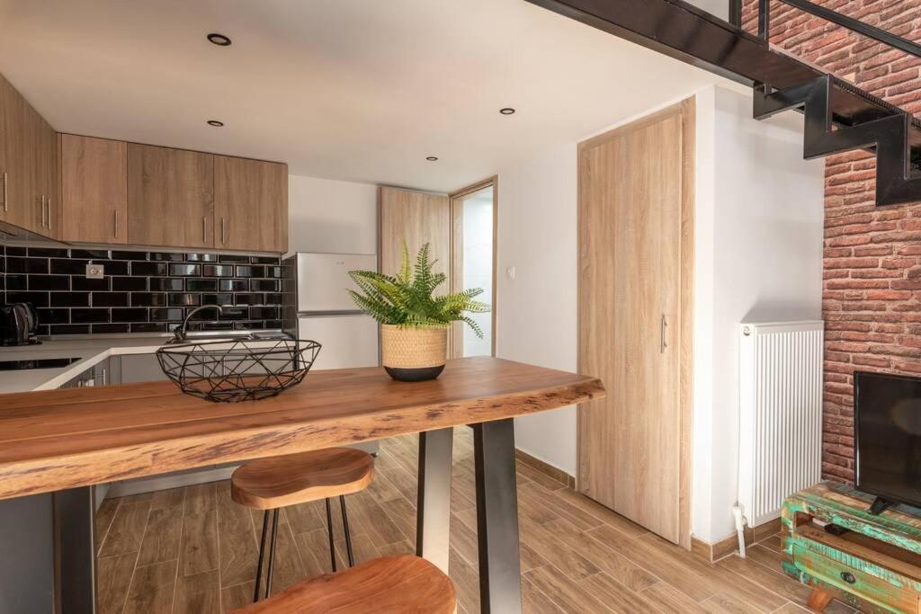 Industrial Loft Near Seaside W 200Mbps Lejlighed Thessaloníki Eksteriør billede